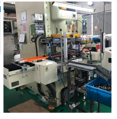 双臂二次元机械手